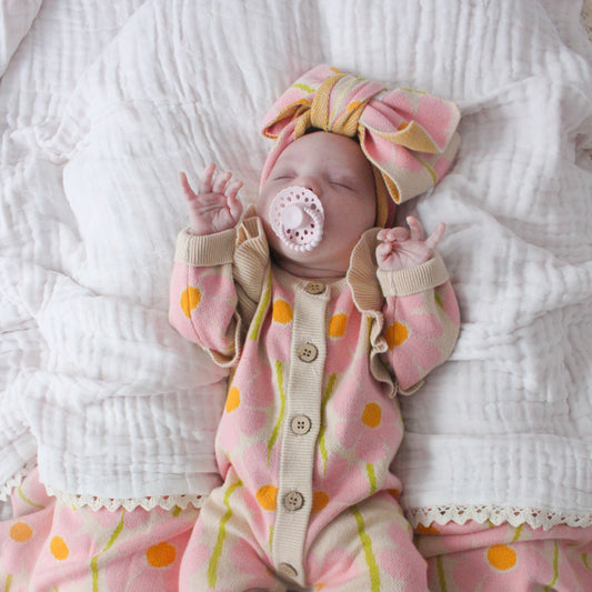 KNITTED TOPKNOT DAISY DREAM