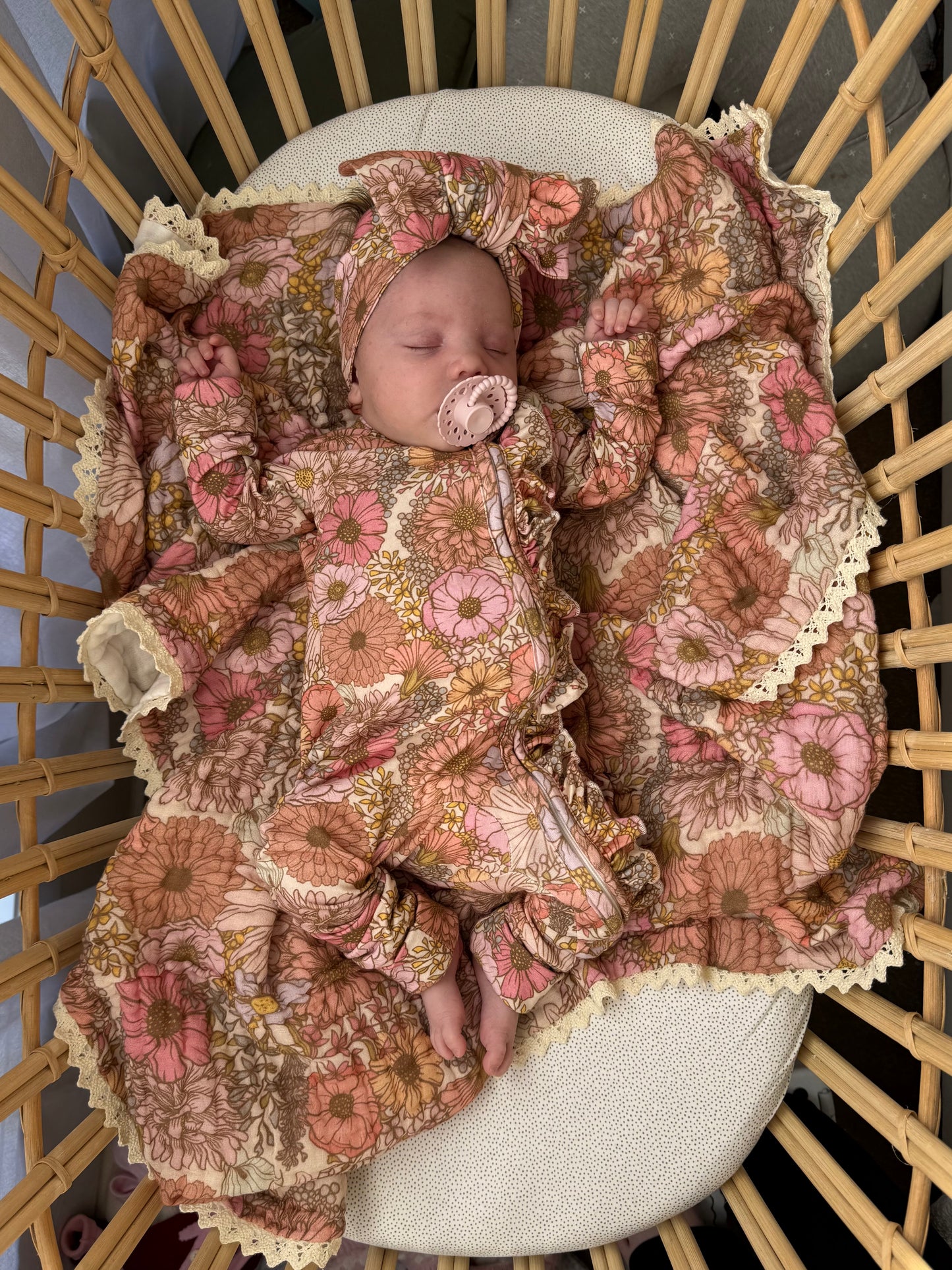 GAUZE LACE BLANKET VINTAGE GARDEN