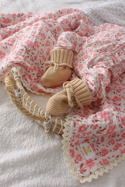 KNITTED BOOTIES BEIGE