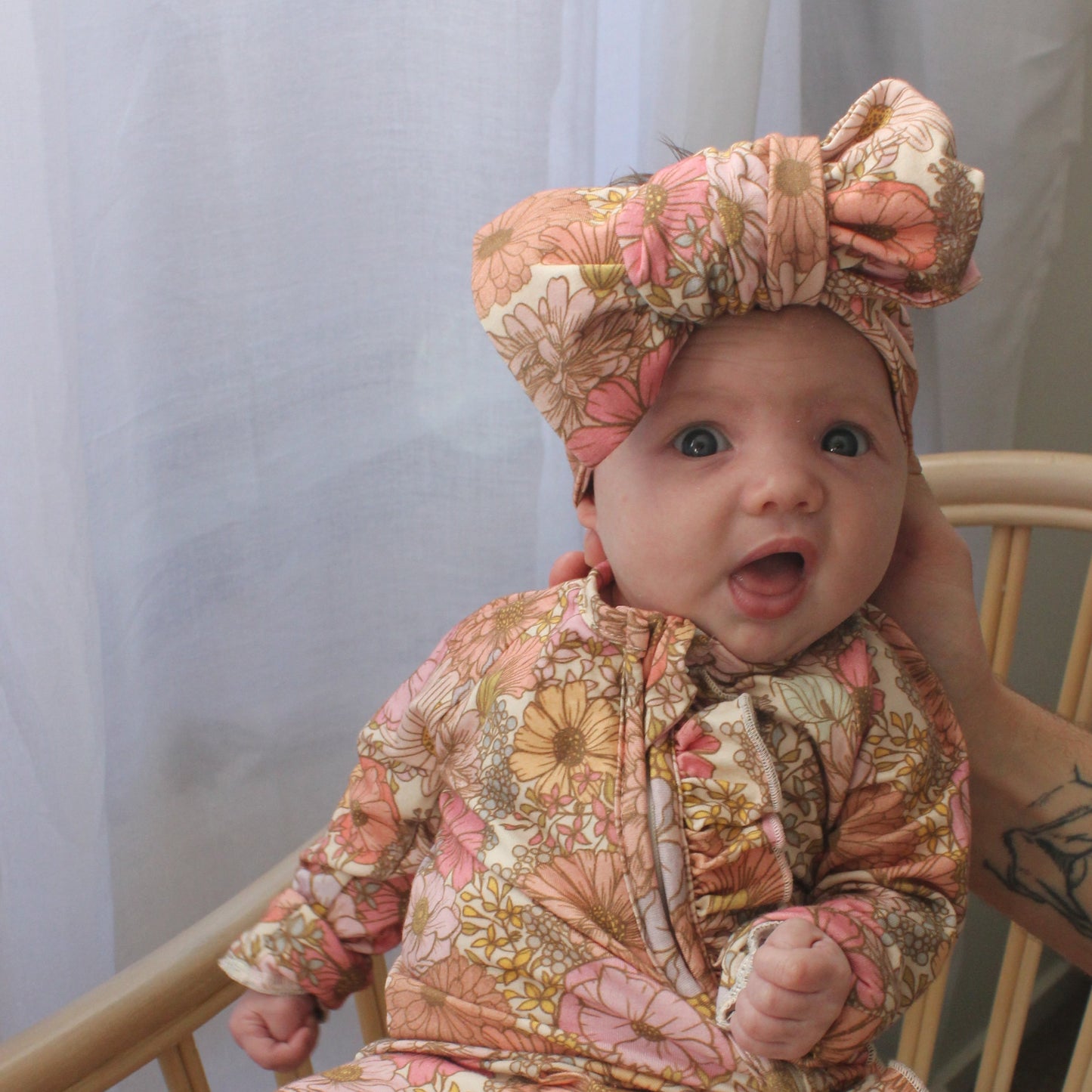 OVERSIZED TOPKNOT VINTAGE GARDEN