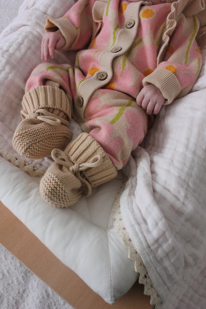 KNITTED BOOTIES BEIGE