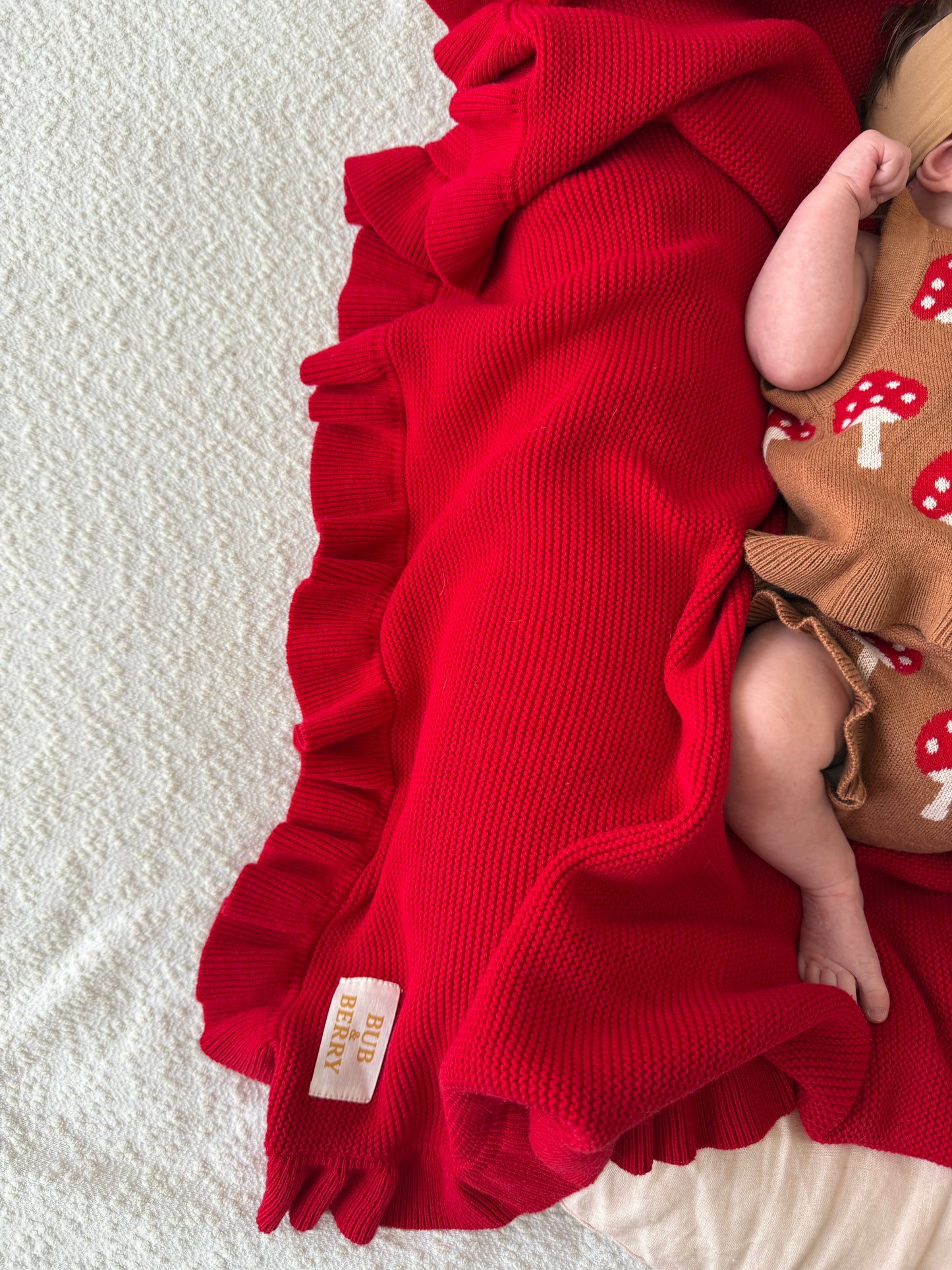 FRILL KNIT BLANKET CHERRY