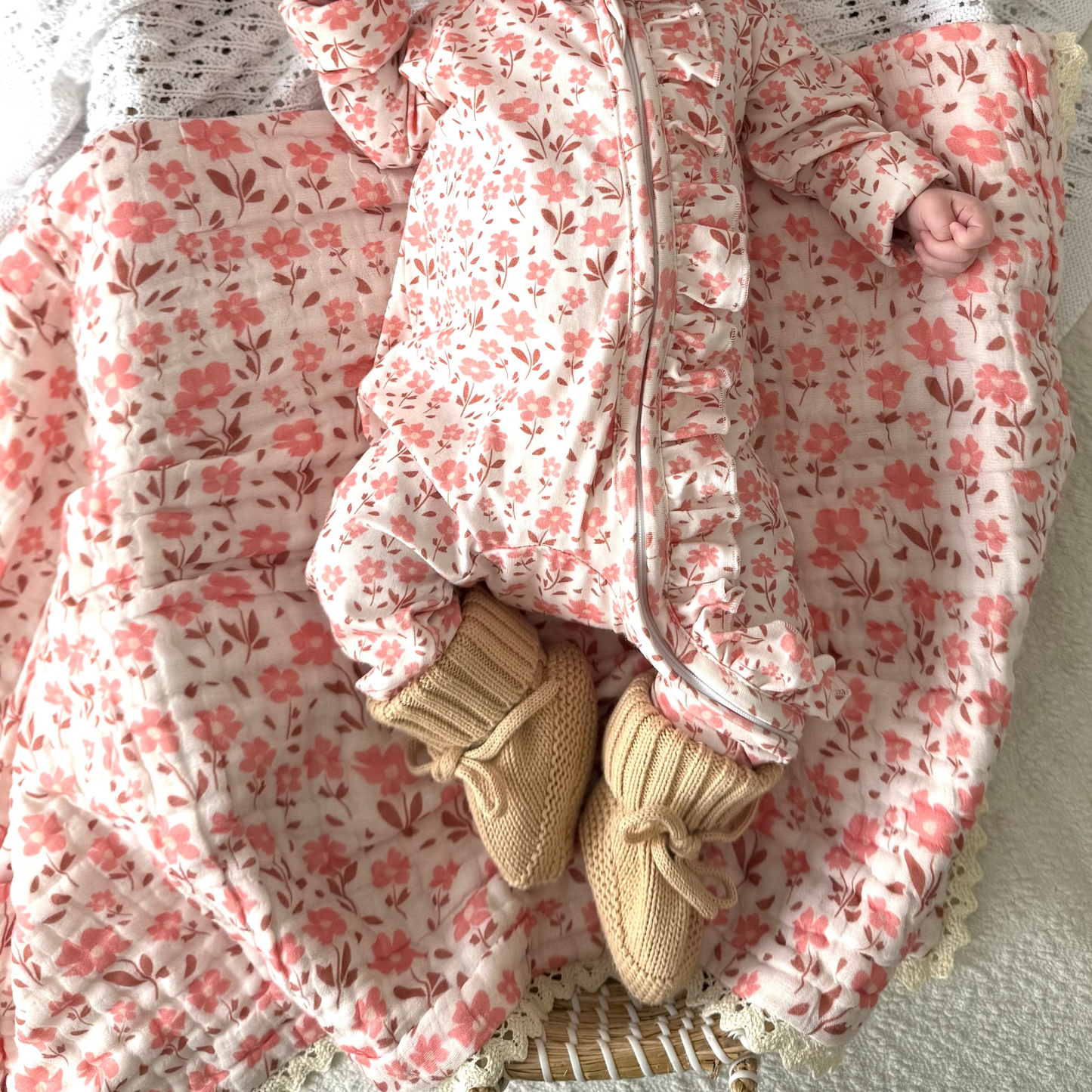 GAUZE LACE BLANKET TIMELESS BLOSSOM