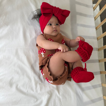 KNITTED BOOTIES CHERRY