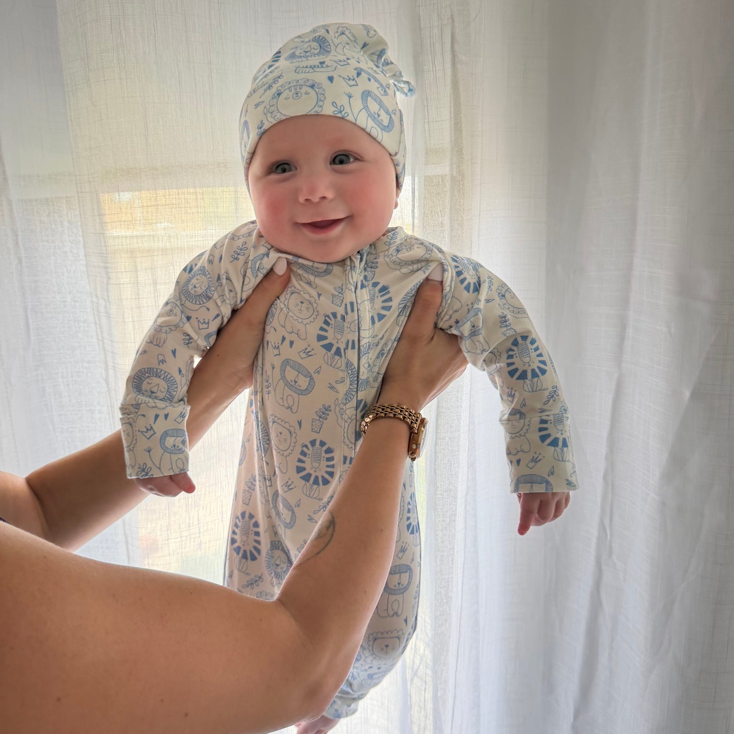 DOUBLE KNOT BEANIE LITTLE LION