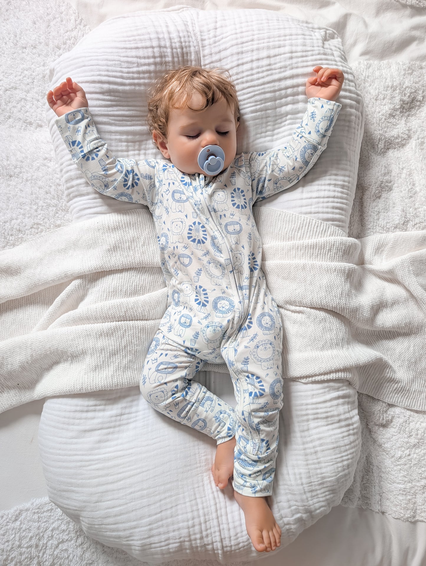 ZIP ROMPER LITTLE LION